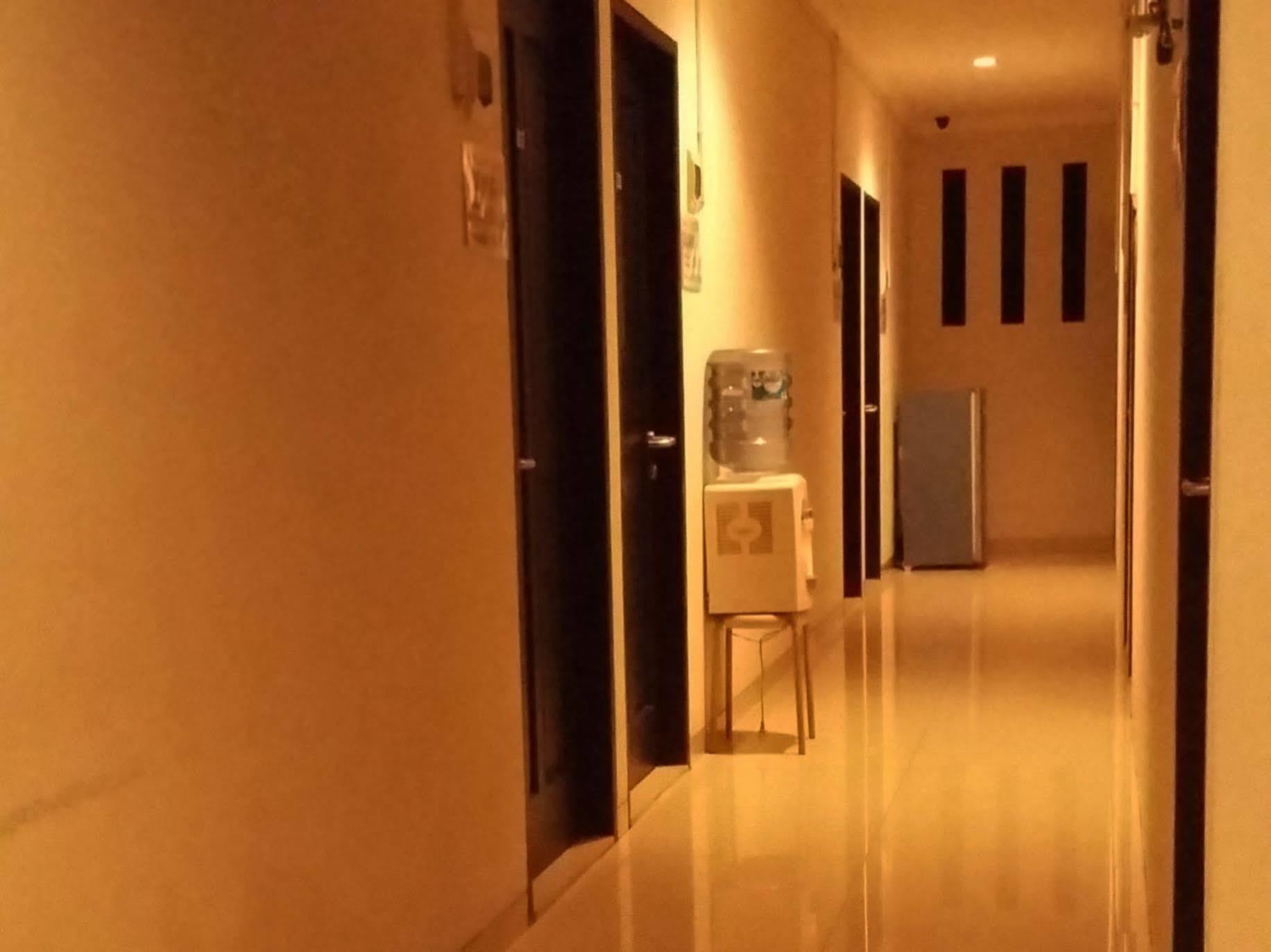 Hotel Comfort House Balikpapan  Zewnętrze zdjęcie