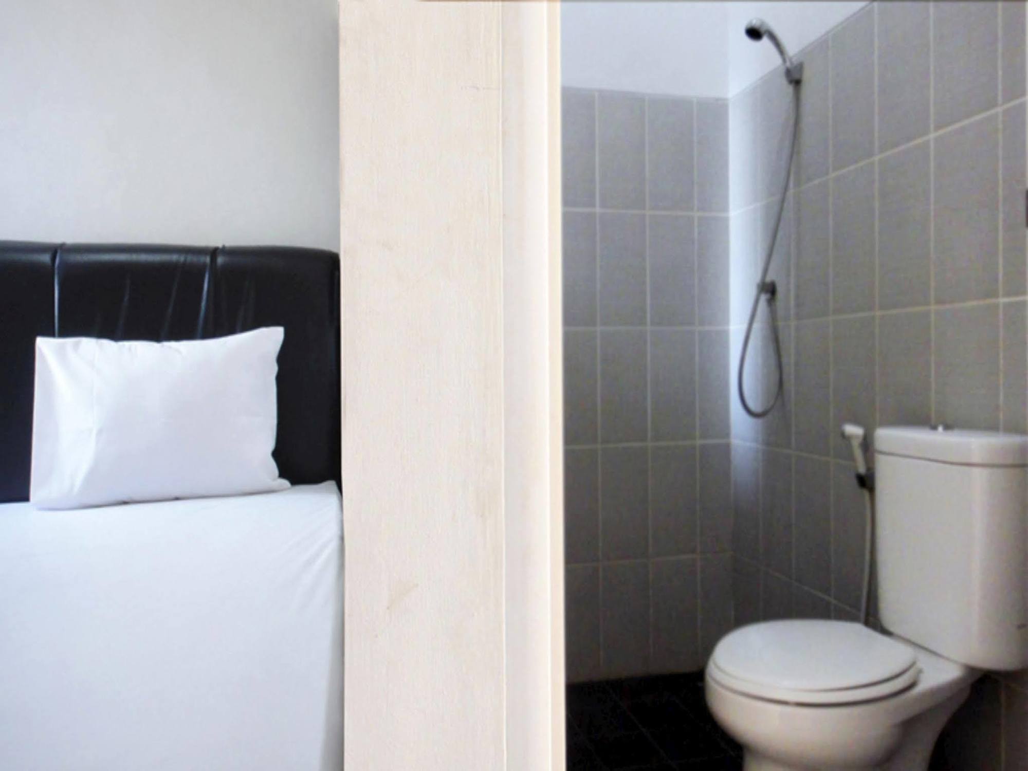 Hotel Comfort House Balikpapan  Zewnętrze zdjęcie