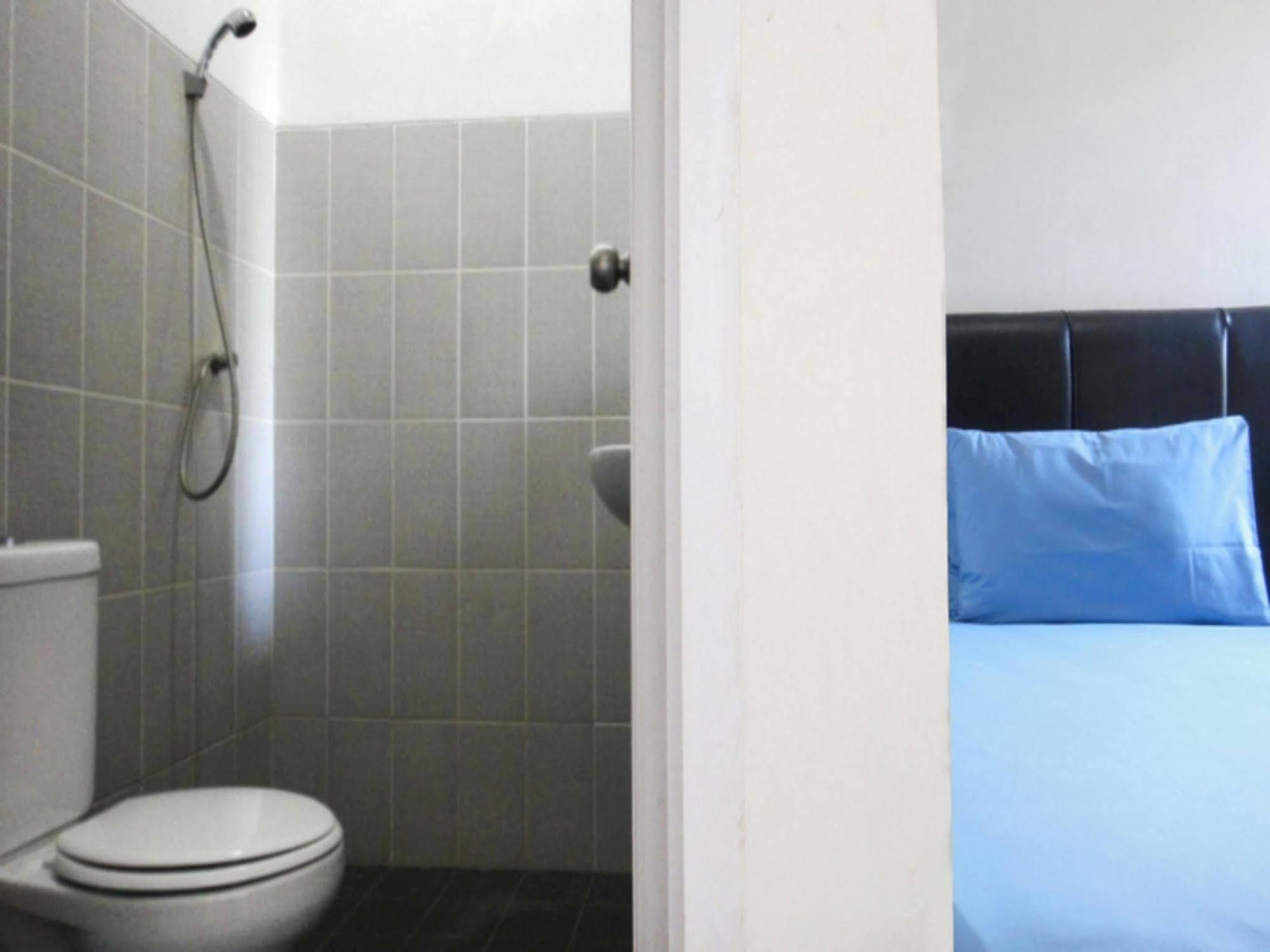 Hotel Comfort House Balikpapan  Zewnętrze zdjęcie